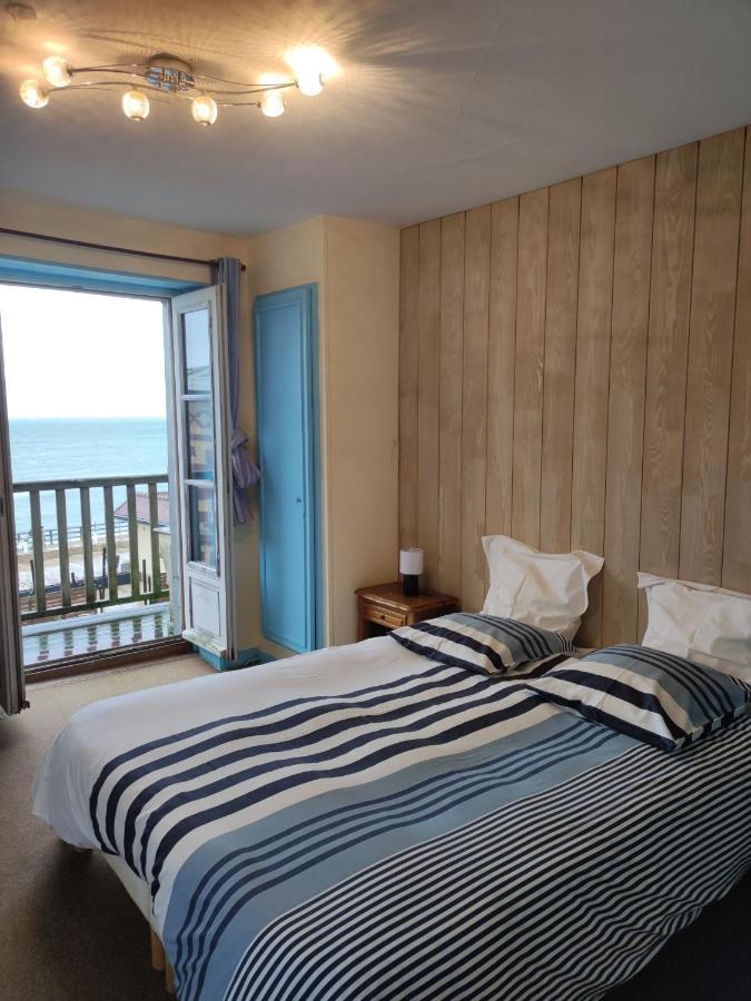 Les Galets Bleus Bed & Breakfast Étretat Exterior foto
